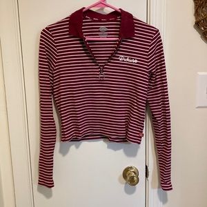 Dickies stripped v neck cropped sweater size medium